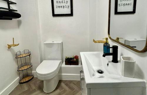 Stylish and Chic Seaside Apartment - Foto 12