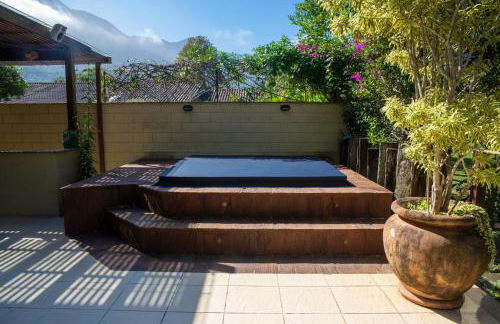 Casa Espetacular com Jacuzzi Churrasqueira e WIFI - Foto 14