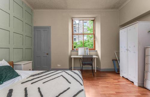 Central, Cozy 2BR-1BA-Haymarket - with Parking - Foto 35