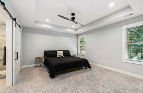 New Home, Dock, Home Theatre Projector, Hot Tub, Fire Pit, Kayaks - Foto 12