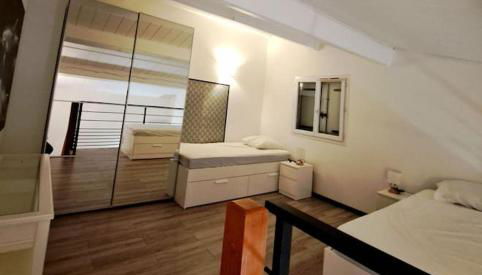 Petite maison 2 pcs mezzanine avec jardin dans résidence avec piscine - Foto 3, wardrobe