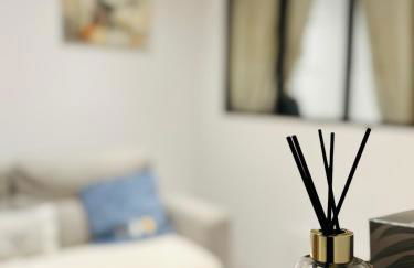 Cosy T2 climatisé sur le port à 5min de la mer parking privé linge de bain et de lit fournis - Foto 8