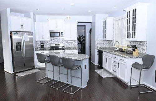 Luxury Living at Woodmore - Foto 25