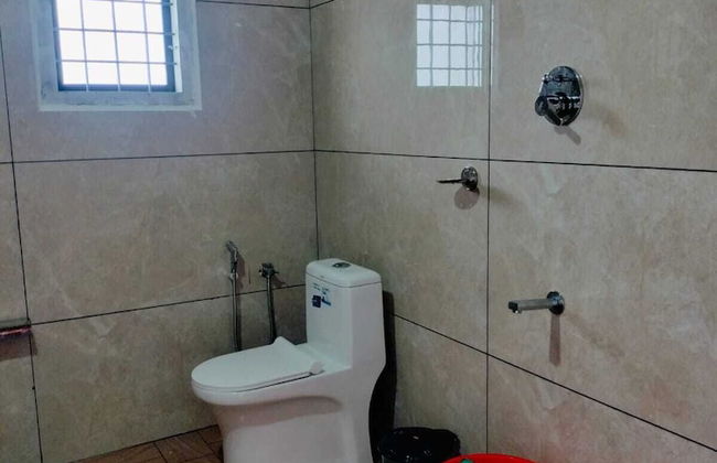 Half Moon - Photo 12