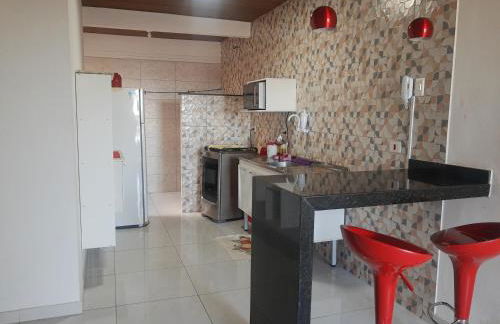 Apartamento com suíte, localizado na Avenida Silvio Silva, n 33, bairro Hernani Sa, Ilhéus-Ba, sem garagem - Foto 1