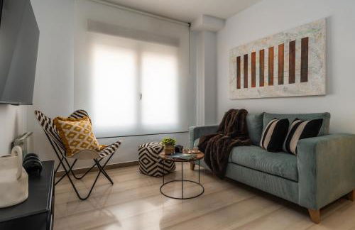 tuGuest Station with Parking - Photo 10