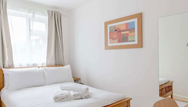 Spacious 4BD Home, Near Excel London! - Foto 2, Habitación