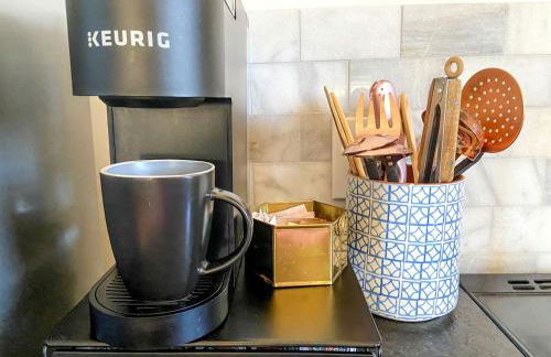 Pet-Friendly Glamping Cabin, with River Access in Ingram, Texas - Foto 21