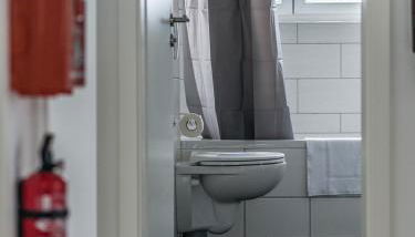 Voll ausgestattete Apartments mit Einzelbetten - Küche - WLAN - PKW-Parkplatz - Foto 4