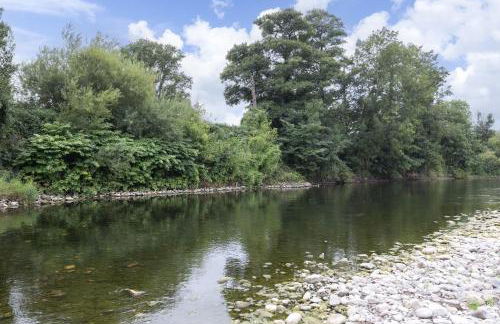 Charming 3-Bed Cottage by the River Usk - Foto 17