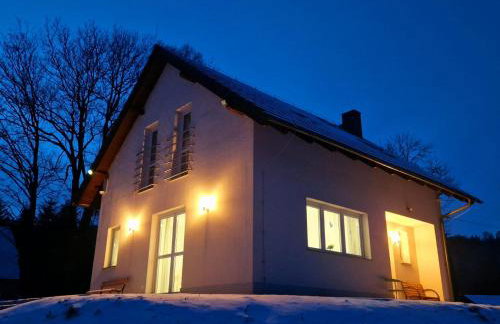 Dom w Miłkowie k Karpacza z widokiem na Karkonosze - Foto 1