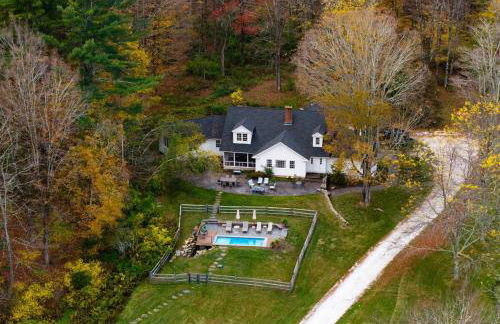 Elegant 7BR Estate with Pool & Hot Tub in Berkshires - Foto 7