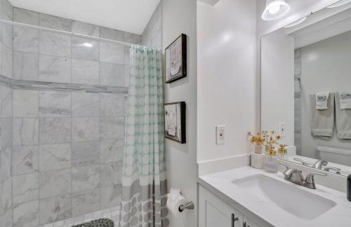 Close to Downtown! Private Yard, Fire Pit,Games - Photo 34