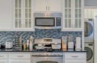 Stylish Forest Retreat Minutes from DC - Gary - Foto 20