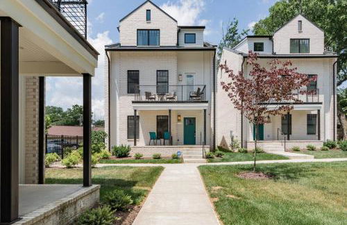 Brand New Luxury Home near Downtown - Foto 20