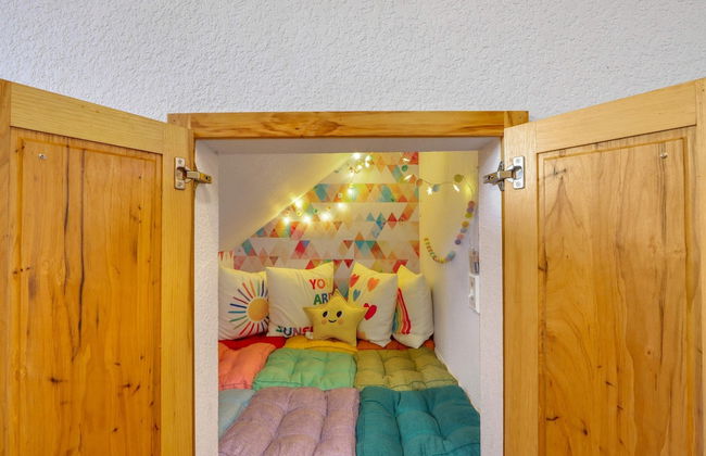 Spacious Retreat & Game Room Sleeps 12 - Foto 10