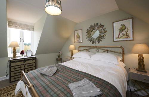 Balnacraig Farmhouse - Photo 8