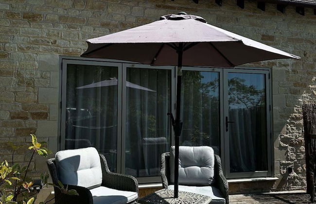 Cotswold Lodge - Photo 25