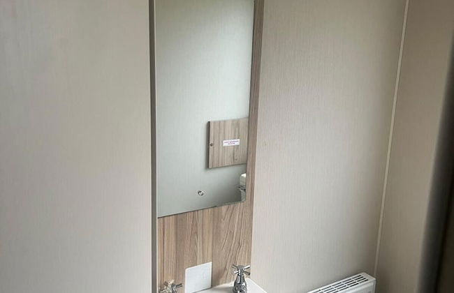 3 Bed Caravan - Sleeps 6 - Pets - 5 min to Beach - Foto 9