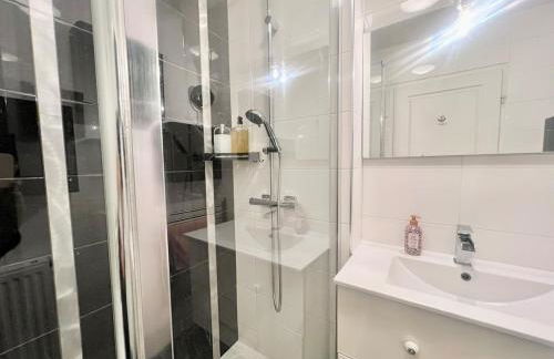 Sunny 2-room apartment, terrace, garden - Foto 28