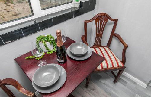 The Comfy Contractors Resort, Free Private Parking & Wifi, 7 beds - Foto 19