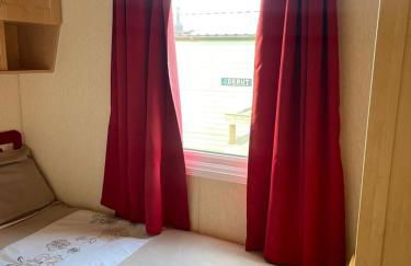 Immaculate 2-Bed Static Caravan at Monrieth - Photo 27