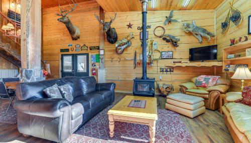Cozy Cora Studio Cabin with Wind River Mtn Views - Photo 1