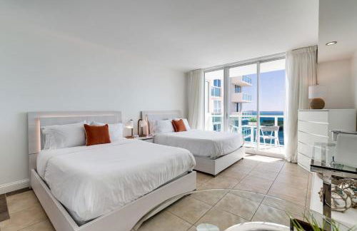 Ocean View Balcony steps from Restaurants, Peacock Park & Marina - Foto 6