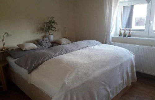 Geschmackvoll eingerichtetes Haus - Foto 3