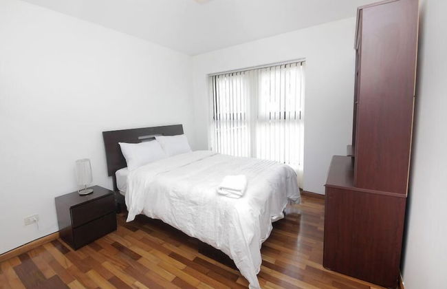 Great Location Walking Distance to Larcomar and Wong - Foto 7