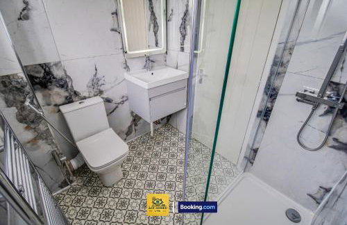Convenient City Flat By Ace Homes Contractors Accommodation Leeds With Free Parking - Photo 23