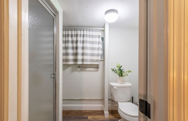 Sasa by Avantstay Deck Fire Pit Near Lake - Photo 31