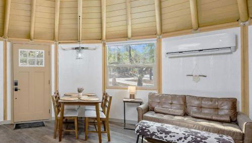 Gentry- Luxury Yurt-Cabin - Family Glamping Canyon Lake w Private Hot Tub - Foto 4