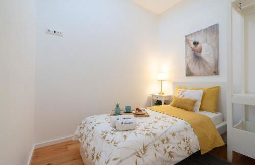 Host Wise - Elegant Colorful House w Private Terrace - Foto 7