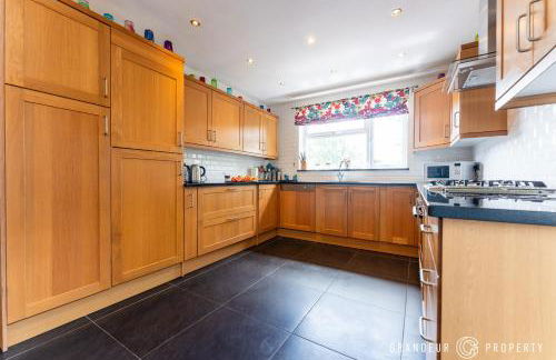 Bracken Bliss by Grandeur Property - Photo 4