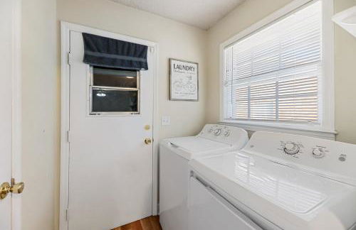 Southern Serenity Minutes From The Interstate - Foto 21