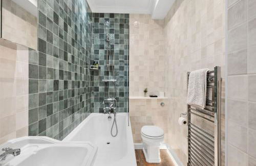 1 The Old Signal House, Penlee Point - Amazing views - Woodburner - Wi-Fi - Photo 28