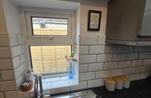 Free Parking, Outdoor Decking - Flanders Cottage - Foto 22