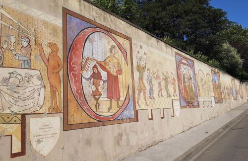 Maison Nomade piscine privée, parking et clim - Foto 43