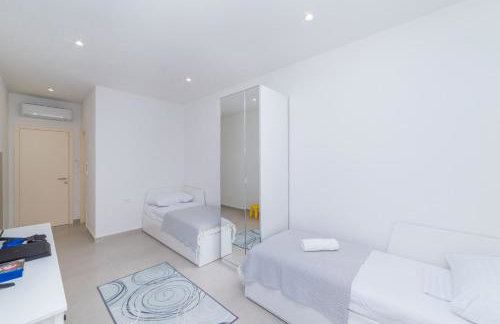 Familiy Villa Navis with heated pool - Photo 103