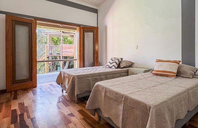 Casa térrea com piscina e cozinha de cinema | Granja Viana - Foto 10