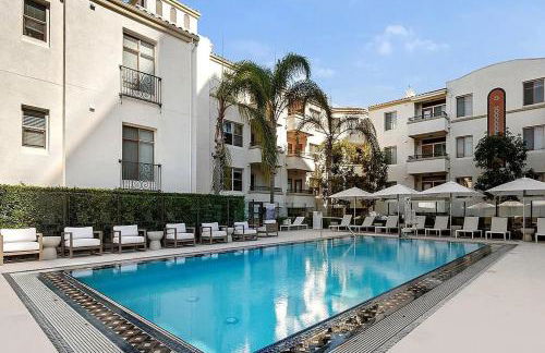 Promo Casa Miel Heart of Westwood Luxury Condo - Photo 27