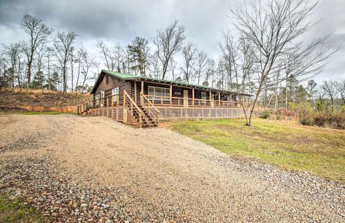 11 Mi to Lake Ouachita Family Cabin with Yard - Foto 27
