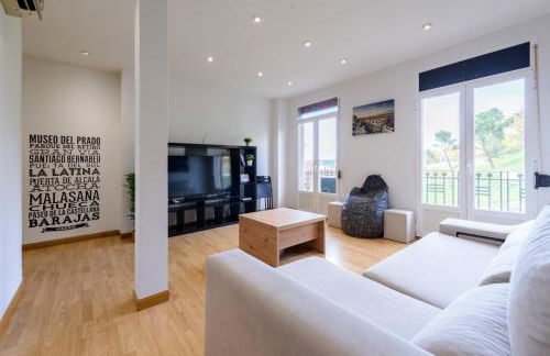 Amplio Piso en Madrid Centro con Vistas al Templo de Debod - Photo 1