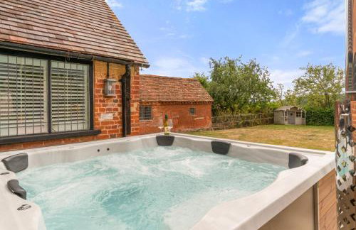 The Hunting Lodge at Ragley Estate - Photo 36