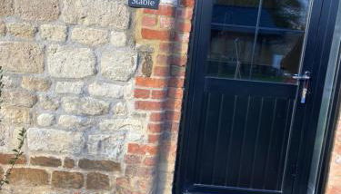 Potcote farm stables accommodation spots stable - Photo 1