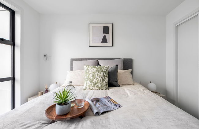 Sunrise Garden Suites - Photo 3