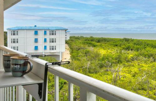 Bright 2BR Condo with Breathtaking Ocean View - Foto 17