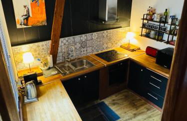 La Maison Rouge Au coeur de la ville. - Foto 9