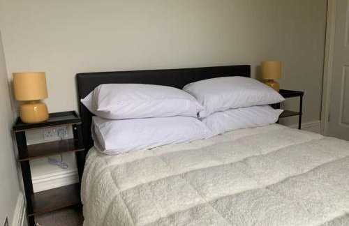 Central 2 bed flat. Free parking (Off-street) - Foto 10